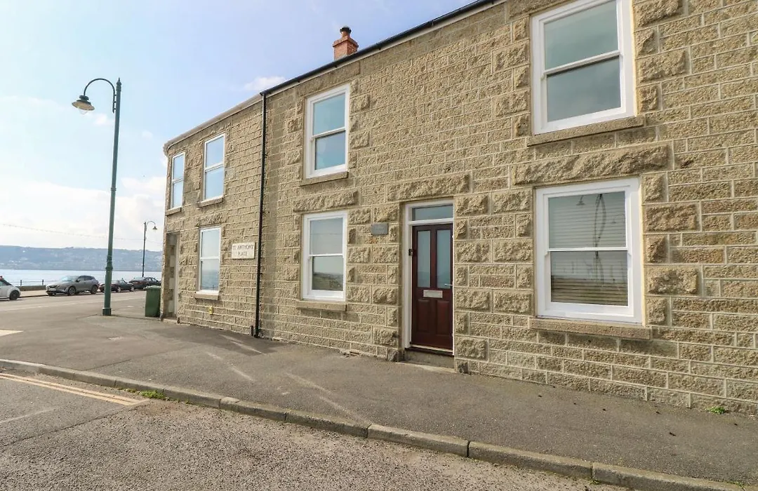 Jubilee Cottage-1